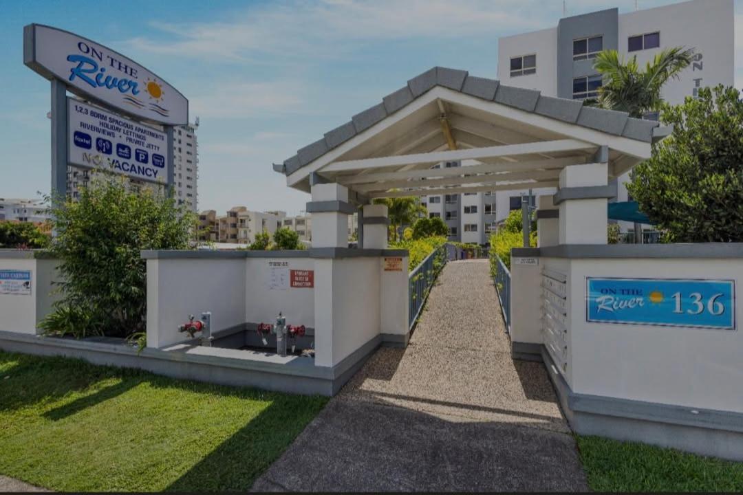 מרוצ'ידור On The River Apartments מראה חיצוני תמונה